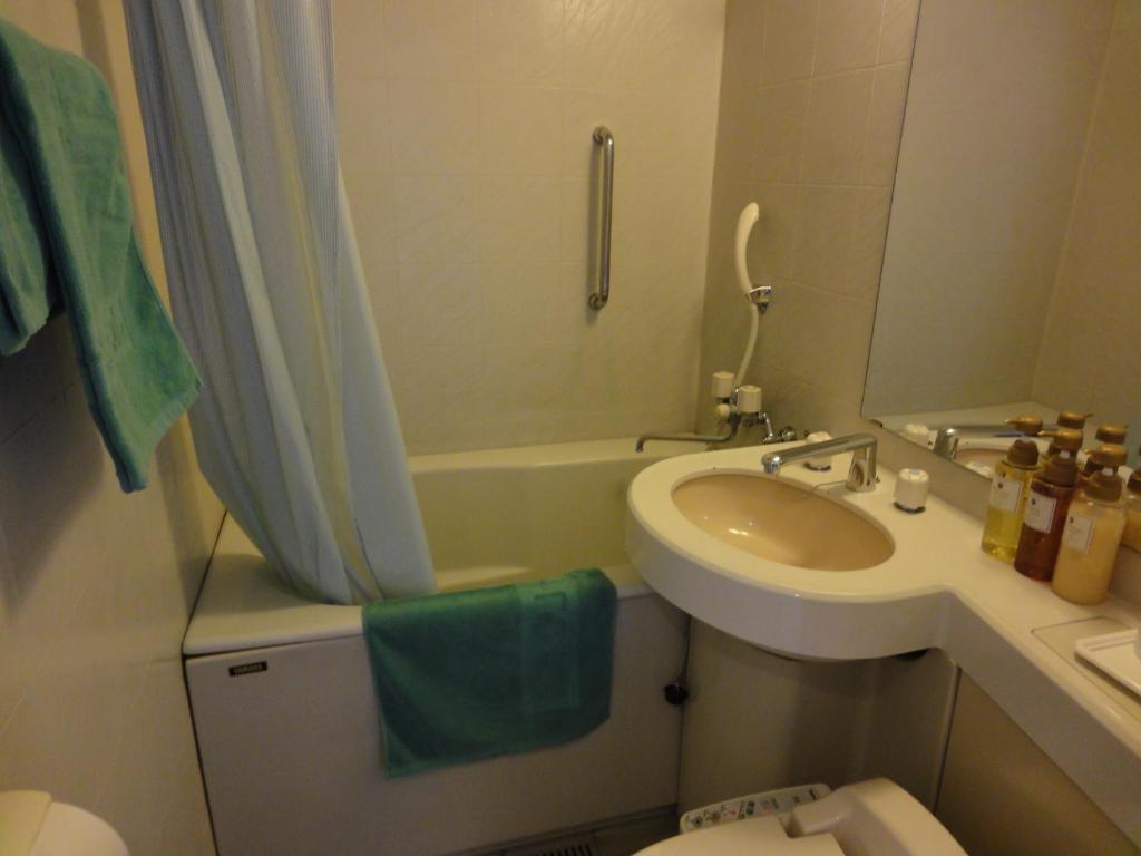 Hiroshima Ekimae Green Hotel Quarto foto